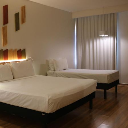 Hotel Nacional Inn Curitiba Santa Felicidade Eksteriør bilde